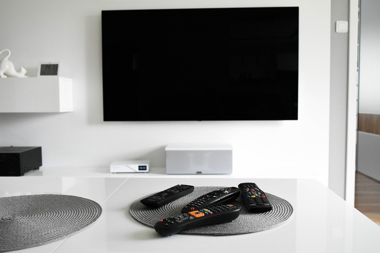pasang-lampu-siling-rumah-klang kerja-pasang-tv-di-dinding-shah-alam